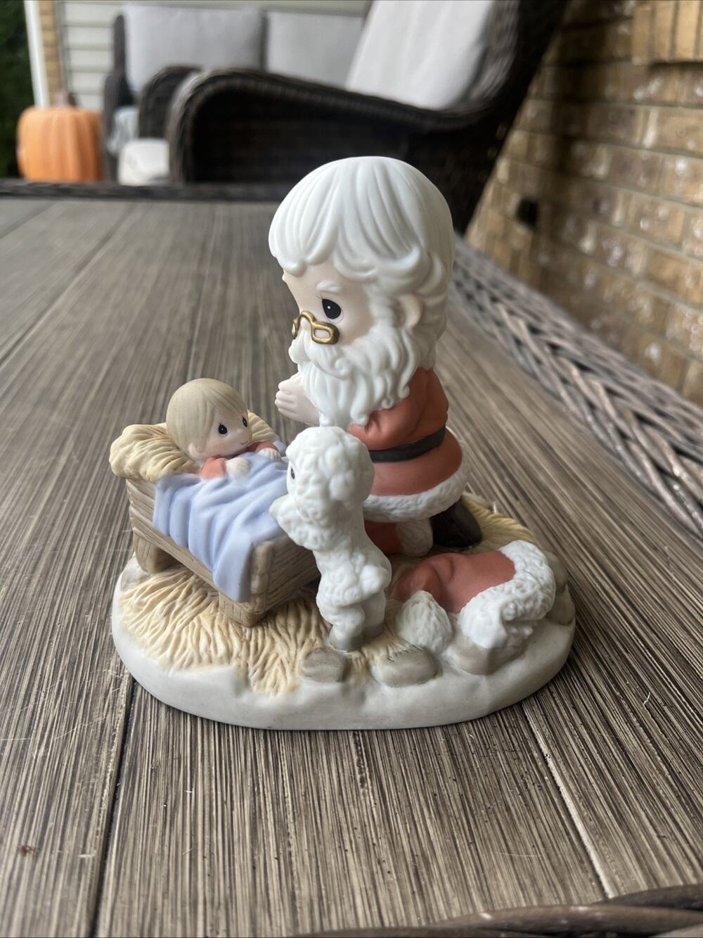 Precious Moments How Great Thou Art Santa Kneeling Baby Jesus & Sheep Christmas